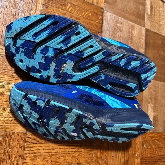 Brooks Vibrant Blue Fruit Shoes - Picture 4 of 4
